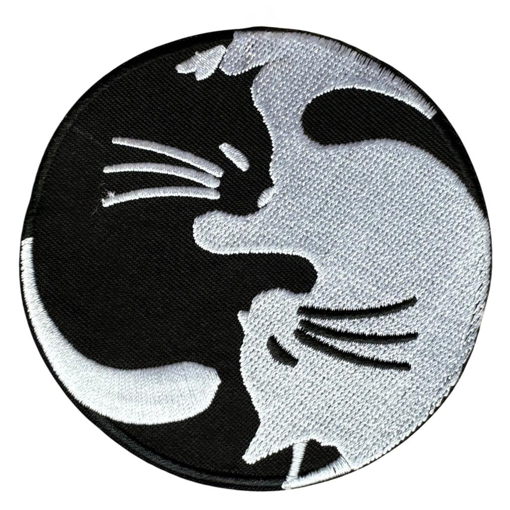 Kissat Yin Yang kangasmerkki - Hoopee.fi