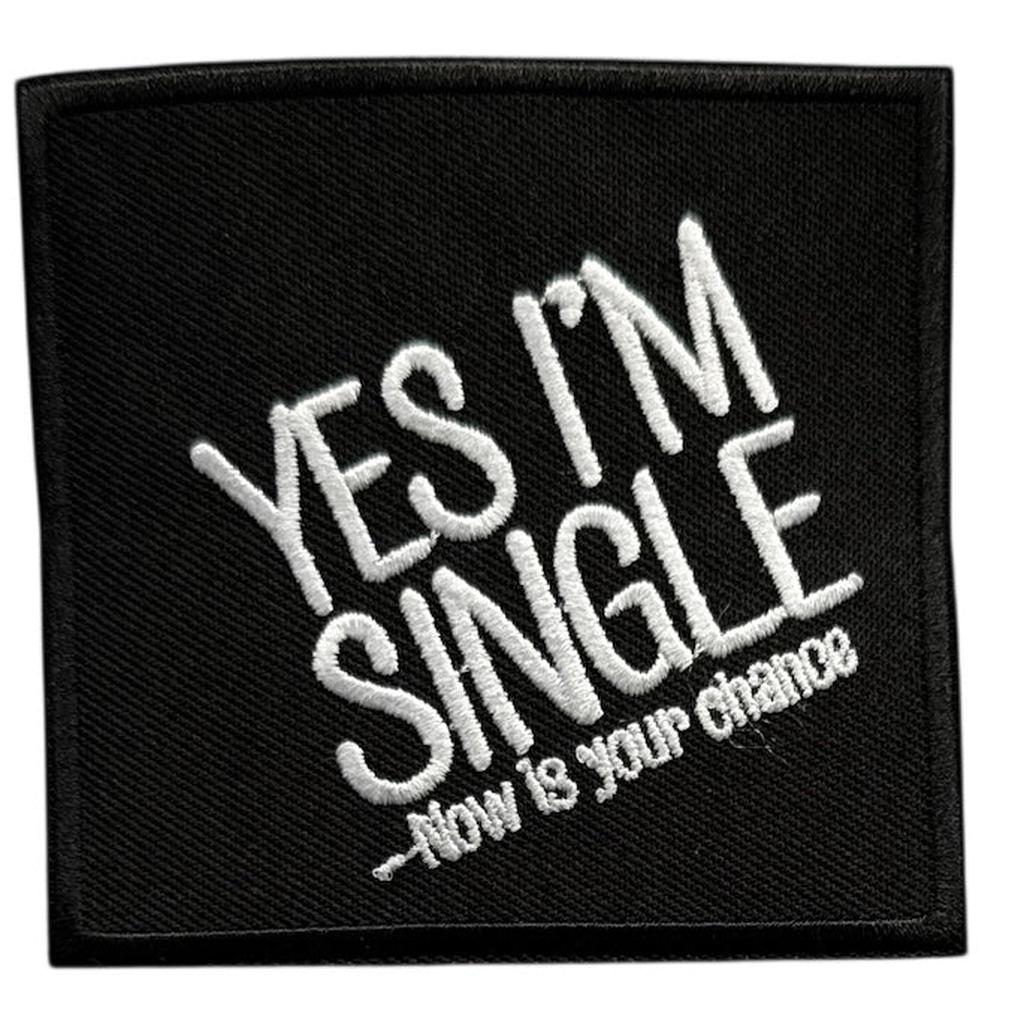 Yes I am single haalarimerkki - Hoopee.fi