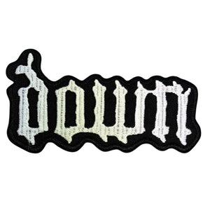 Down - Logotext kangasmerkki - Hoopee.fi