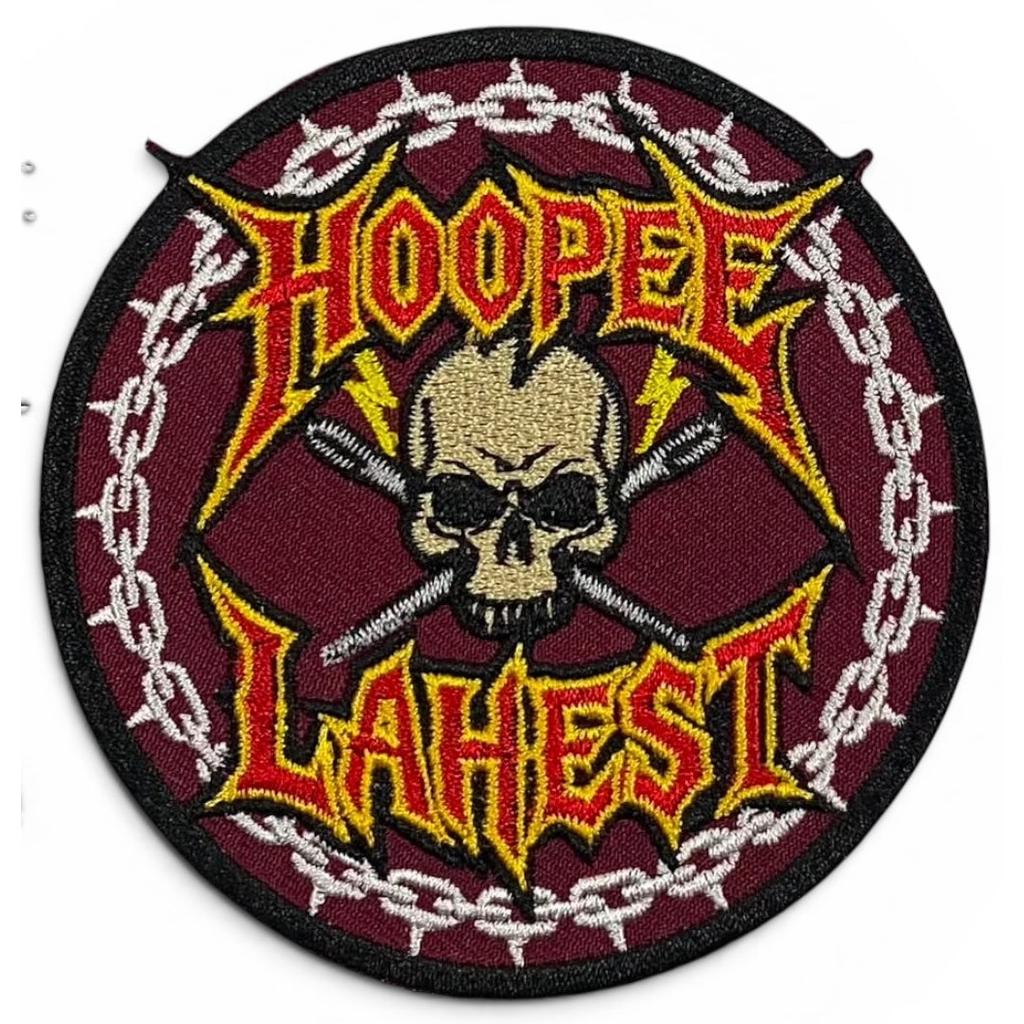 Hoo Pee Lahest brodeerattu kangasmerkki, 8 cm, oma promo vuodesta 1984