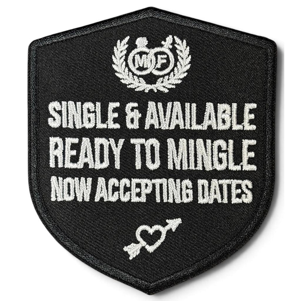 Single and Available haalarimerkki - Hoopee.fi