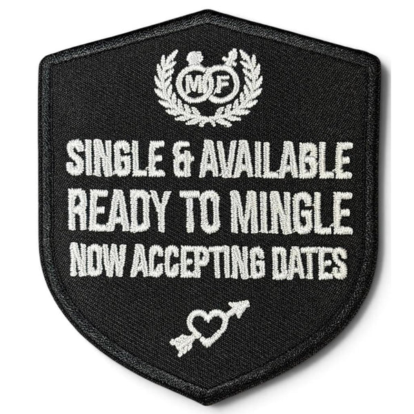 Single and Available haalarimerkki - Hoopee.fi