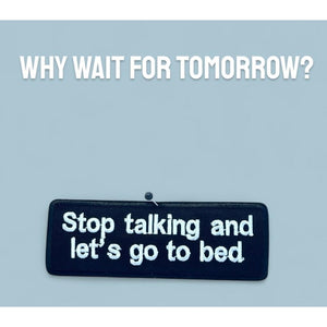 Stop Talking haalarimerkki 3×11 cm - Hoopee.fi