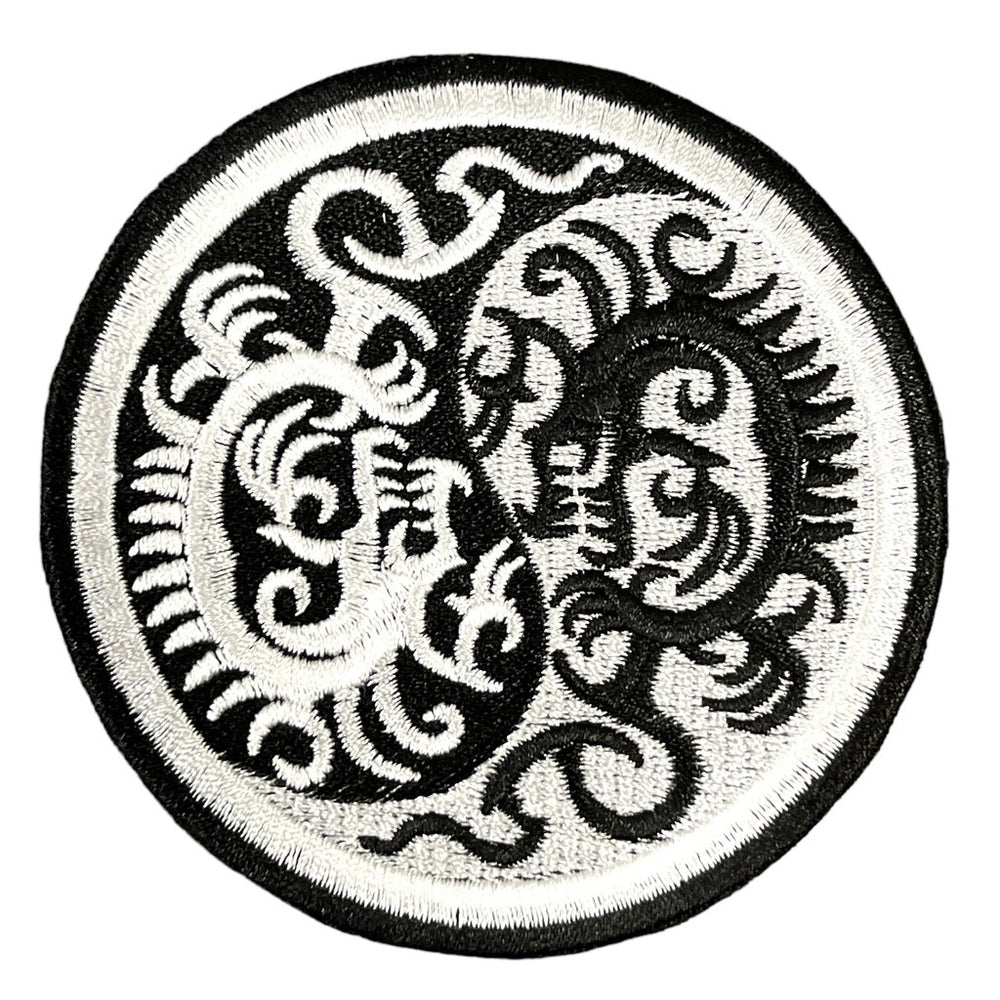 Yin Yang dragons kangasmerkki - Hoopee.fi
